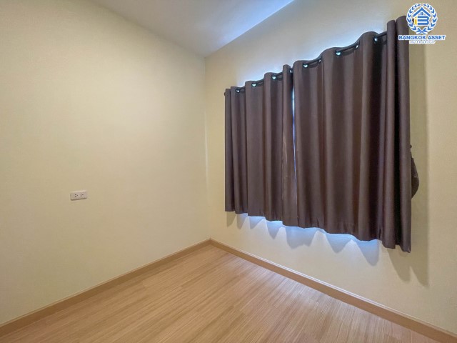 *****ทาวน์เฮ้าส์มือสองย่านกรุงเทพฯ ม.กัสโต้ เพชรเกษม-ทวีวัฒนา เนื้อที่มากถึง 21.6 ตร.ว. ฟังก์ชัน 3 ห้องนอน 2 ห้องน้ำ 2 ที่จอดรถ บ้านต่อเติมครัว และโรงจอดรถพร้อมแล้ว บนทำเลเชื่อมต่อถ.เลียบคลองทวีวัฒนา, ถ.เพชรเกษม, ถ.พุทธมณฑลสาย 3, ถ.บรมราชชนนี จองด่วน!